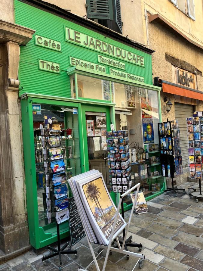 Studio 30m2 Rue piétonne Coeur de Hyères Exterior foto